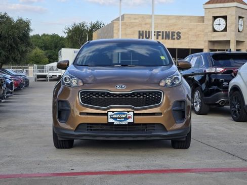 Used 2019 Kia Sportage LX image 2