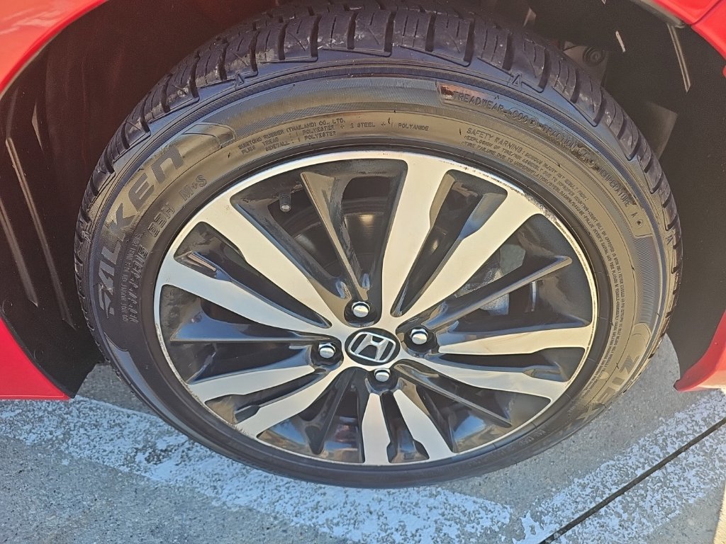 Used 2018 Honda Fit EX image 2