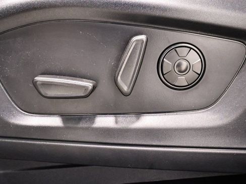 Certified 2025 Ford Explorer Platinum w/ Ultimate Package image 15