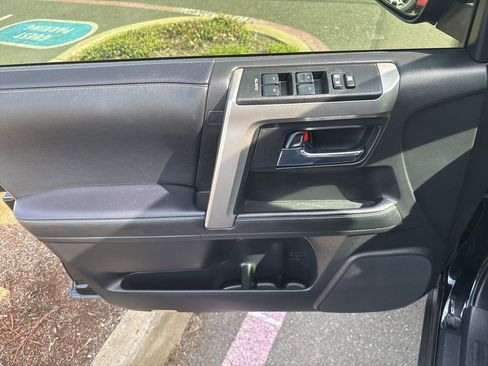 Used 2024 Toyota 4Runner SR5 image 15