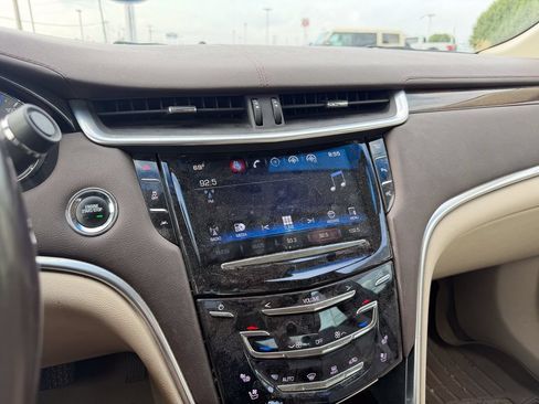 Used 2016 Cadillac XTS Premium FWD image 18