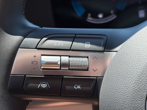 Certified 2025 Hyundai Kona SEL FWD image 15
