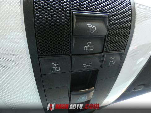 Used 2009 Mercedes-Benz C 300 Sedan image 60