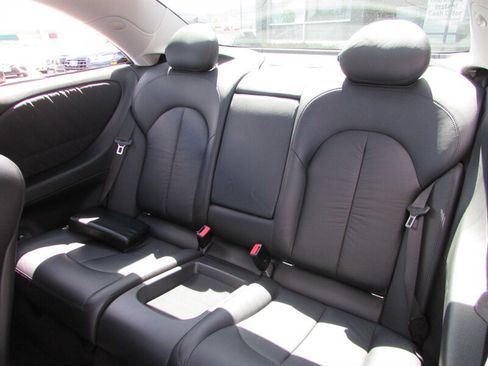 Used 2008 Mercedes-Benz CLK 350 Coupe image 28