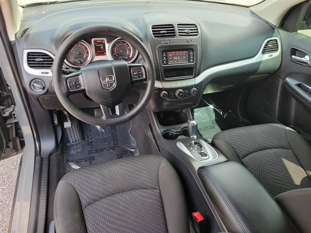 Used 2019 Dodge Journey SE FWD image 9