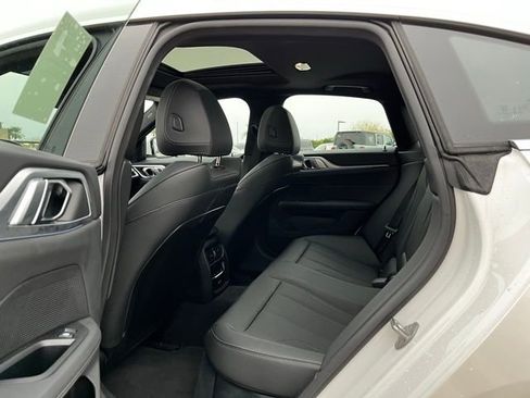 Used 2025 BMW i4 eDrive40 image 9