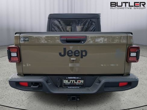 New 2026 Jeep Gladiator Willys AWD/4WD image 5