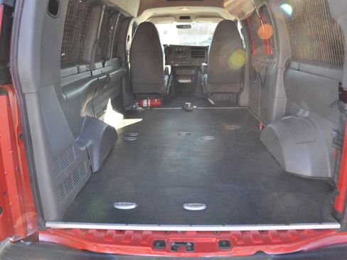 Used 2015 GMC Savana 2500 LS w/ Cold Climate Package RWD image 13