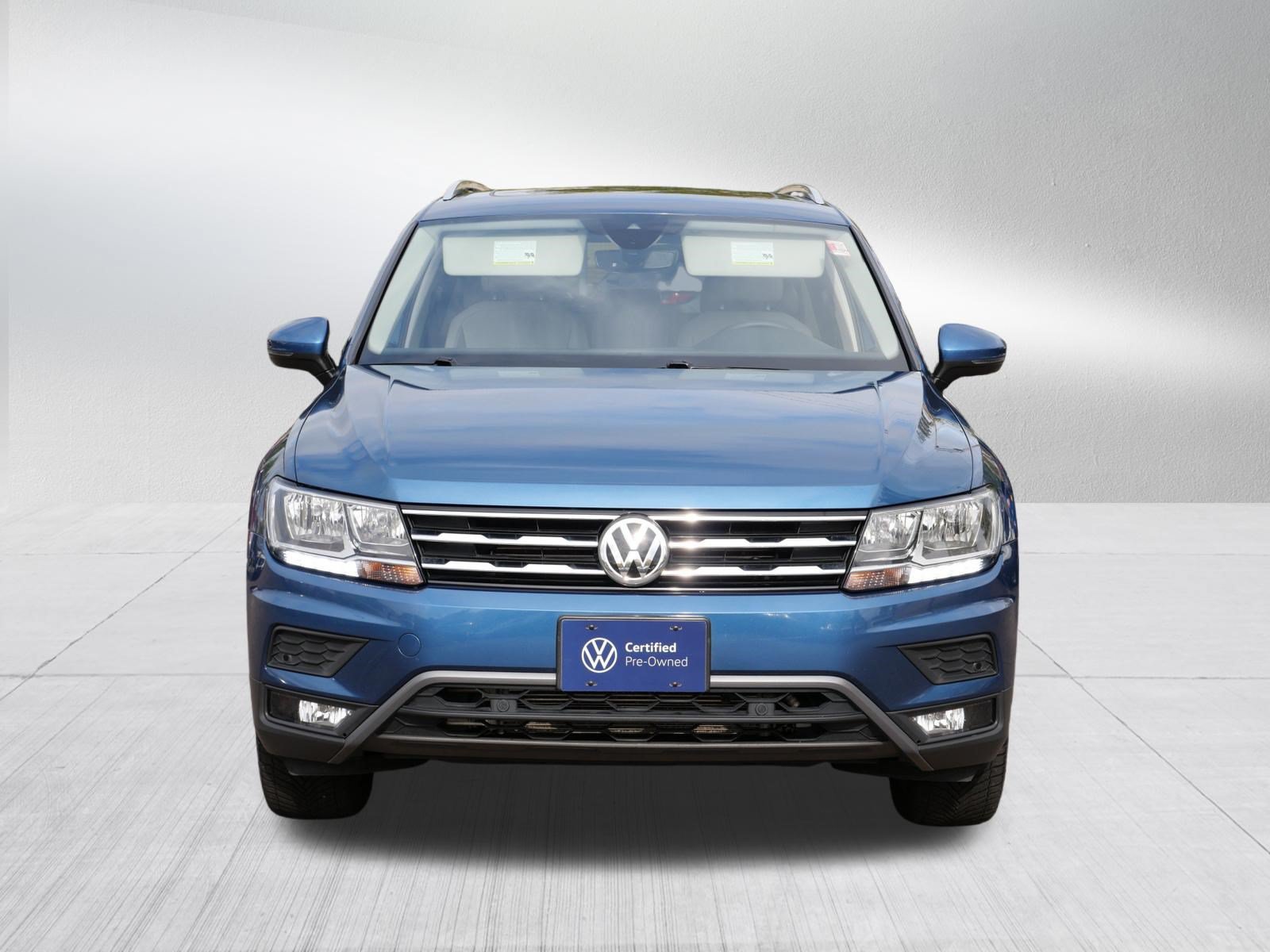 Used 2020 Volkswagen Tiguan SEL AWD/4WD image 2