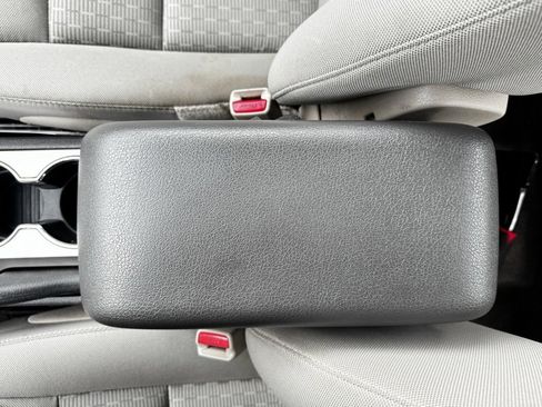 Used 2010 Ford Fusion SE image 15