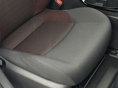 Certified 2025 Toyota Corolla SE image 22