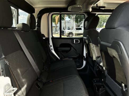 Used 2026 Jeep Gladiator Mojave AWD/4WD image 29