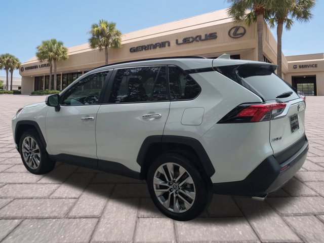 Used 2019 Toyota RAV4 Limited w/ Cold Weather Package FWD image 6