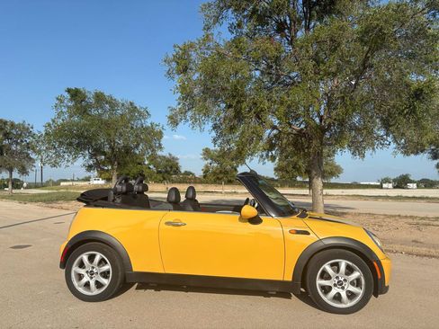 Used 2008 MINI Cooper Convertible FWD image 50