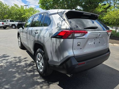 Certified 2023 Toyota RAV4 LE AWD/4WD image 5
