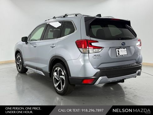 Used 2024 Subaru Forester Touring w/ Convenience Package AWD/4WD image 8