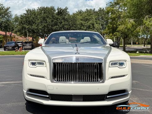 Used 2017 Rolls-Royce Dawn RWD image 7