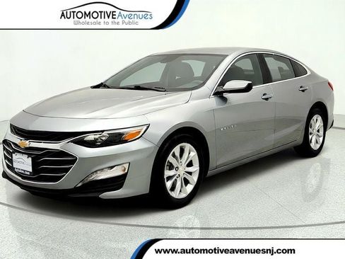 Used 2024 Chevrolet Malibu LT FWD image 1