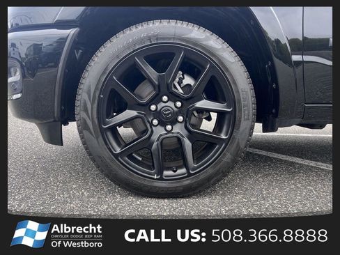 Used 2025 RAM 1500 Laramie w/ Night Edition AWD/4WD image 33