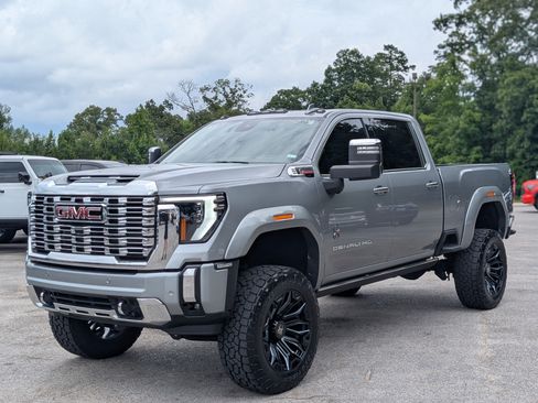 Used 2025 GMC Sierra 2500 Denali w/ Denali Reserve Package AWD/4WD image 5