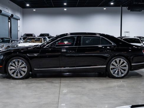 Used 2020 Bentley Flying Spur W12 AWD/4WD image 3