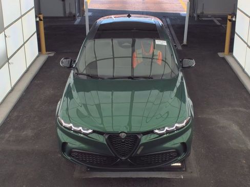 Used 2024 Alfa Romeo Tonale Ti AWD/4WD image 3