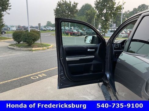 Used 2017 Toyota Tundra SR5 AWD/4WD image 15