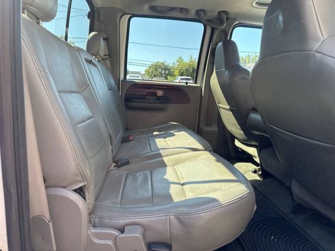 Used 2005 Ford F250 Lariat AWD/4WD image 13