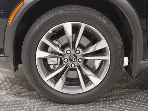 Certified 2025 INFINITI QX60 Luxe w/ Vision Package image 17