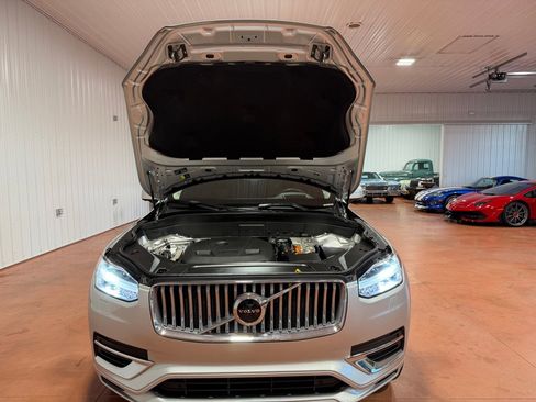 Used 2022 Volvo XC90 T8 Inscription Expression w/ Advanced Package image 37