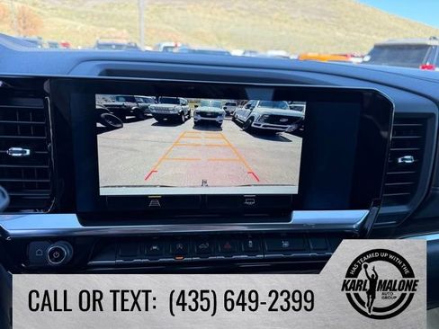 Used 2022 Chevrolet Silverado 1500 LT AWD/4WD image 22