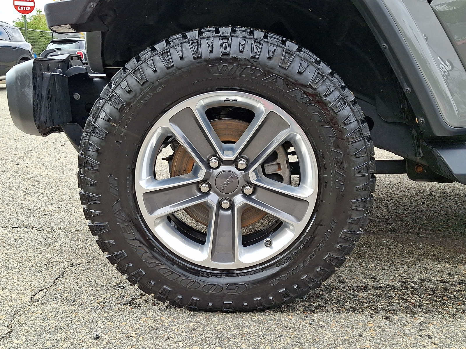 Used 2020 Jeep Wrangler Unlimited Sahara AWD/4WD image 8