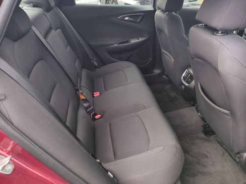 Used 2018 Chevrolet Malibu LT image 25