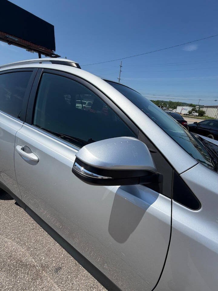 Used 2013 Toyota RAV4 XLE AWD/4WD image 46