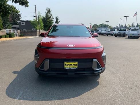 Used 2024 Hyundai Kona SEL w/ Convenience Package FWD image 9