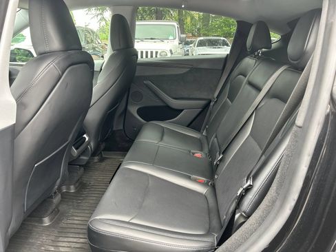 Used 2026 Tesla Model Y Long Range AWD/4WD image 18