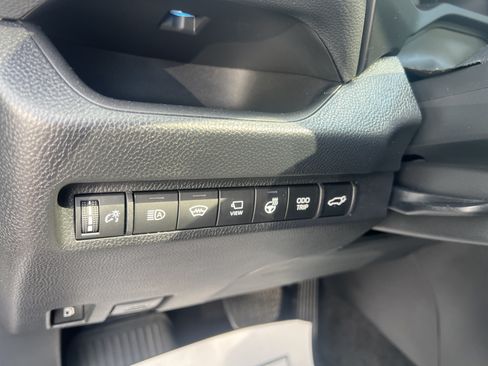 Used 2023 Toyota RAV4 XSE AWD/4WD image 11