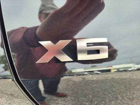 Used 2021 BMW X6 M50i w/ Executive Package image 14