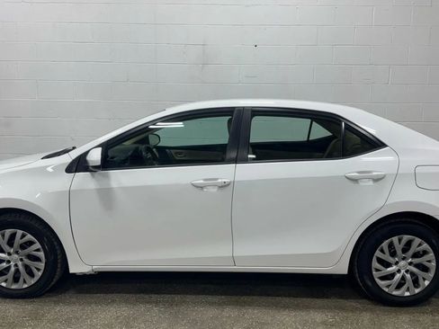 Used 2019 Toyota Corolla LE image 2