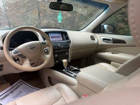 Used 2014 Nissan Pathfinder Platinum w/ Platinum Premium Package image 9