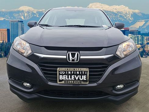 Used 2017 Honda HR-V EX image 10