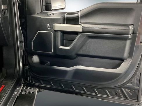 Used 2018 Ford F150 Raptor w/ Equipment Group 802A Luxury AWD/4WD image 28