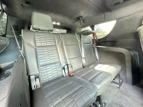 Used 2024 Cadillac Escalade ESV Sport Platinum AWD/4WD image 30