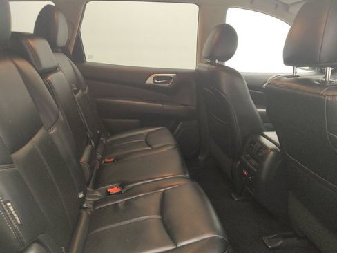Used 2019 Nissan Pathfinder SL FWD image 19