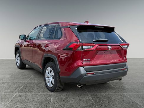 Used 2024 Toyota RAV4 LE AWD/4WD image 2