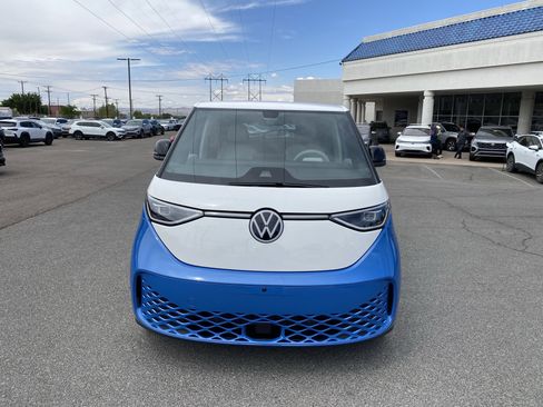 Used 2025 Volkswagen ID. Buzz 1st Edition AWD/4WD image 8