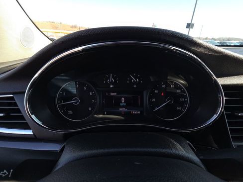 Used 2020 Buick Encore Preferred image 16