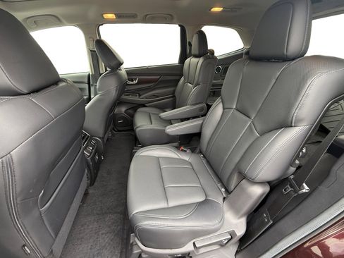 Used 2024 Subaru Ascent Touring image 16