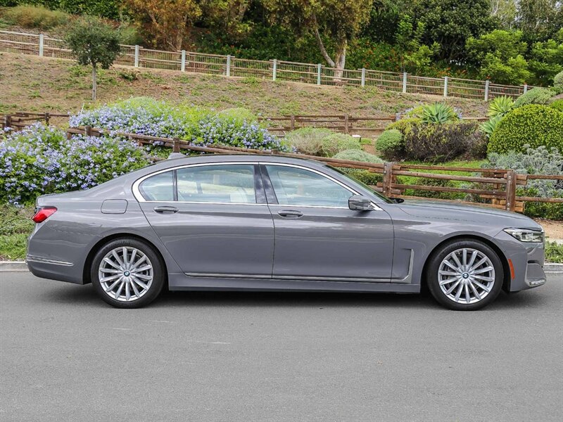 Used 2020 BMW 740i RWD image 7