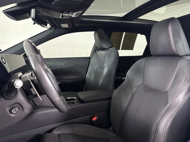 Used 2023 Lexus RX 350 FWD w/ Accessory Package image 5